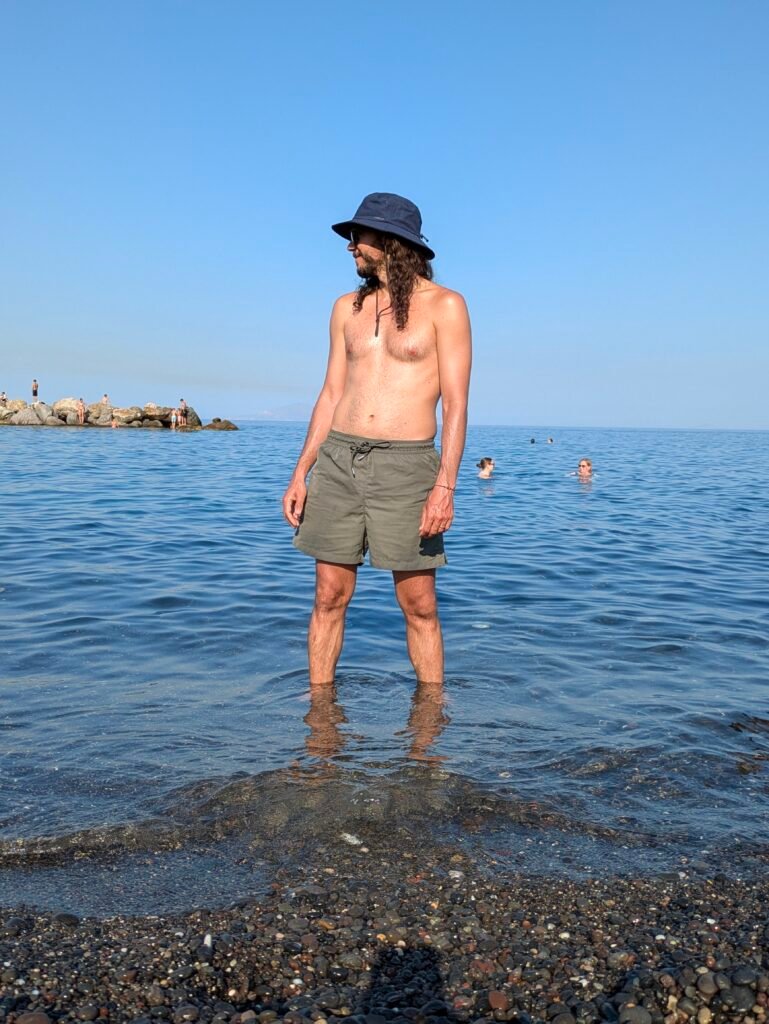 spiaggia di kamari santorini