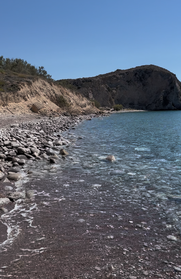 Spiaggia di Nerodafni milos