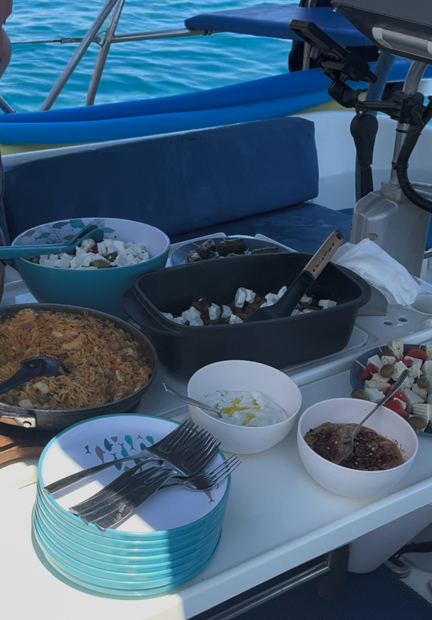 pranzo in gita in barca a vela kleftiko, milos